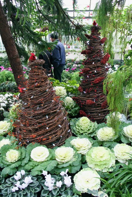 Allan_Gardens_during_Christmas_Flower_Show_2015_toronofunplaces.com_20