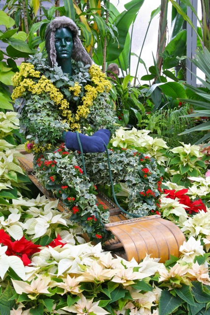 Allan_Gardens_during_Christmas_Flower_Show_2015_toronofunplaces.com_3